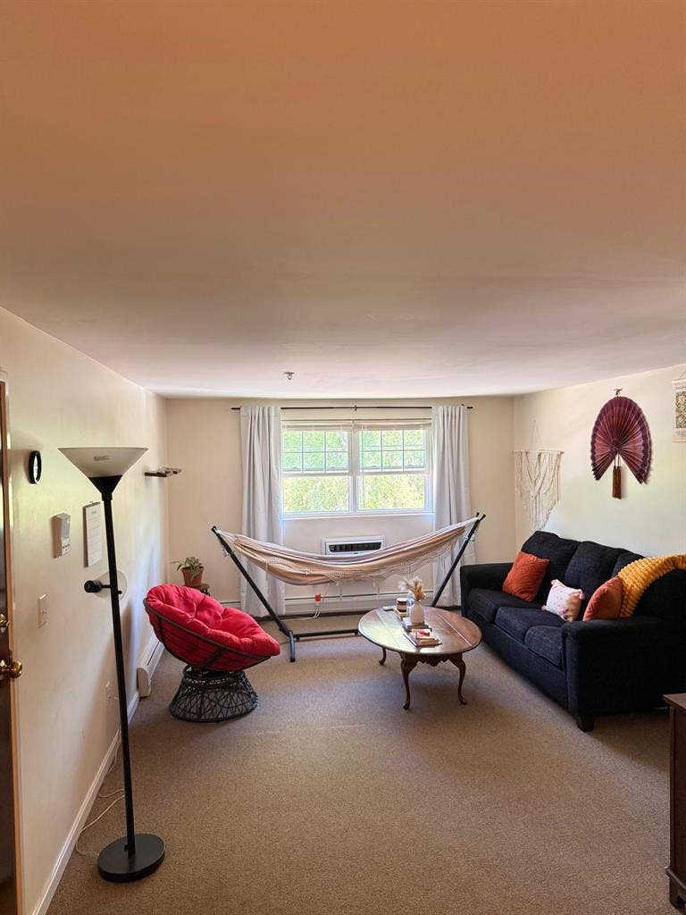 Private Room for Rent – Lowell, MA