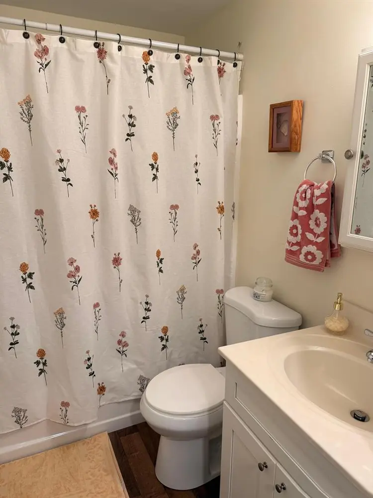 Private Room for Rent – Lowell, MA