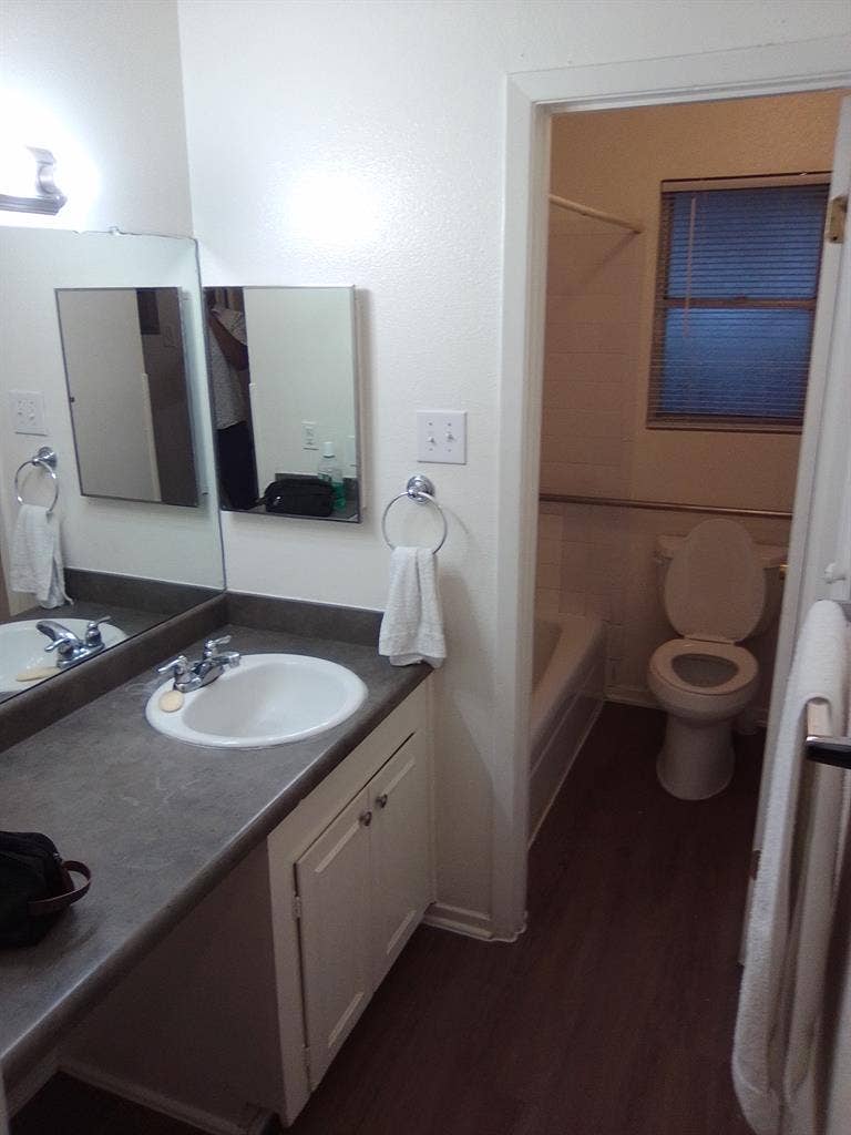 Entire 1 Bedroom Apartment!