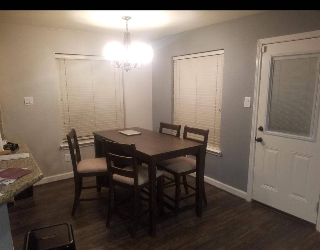 Bedroom for rent. 800/monthy