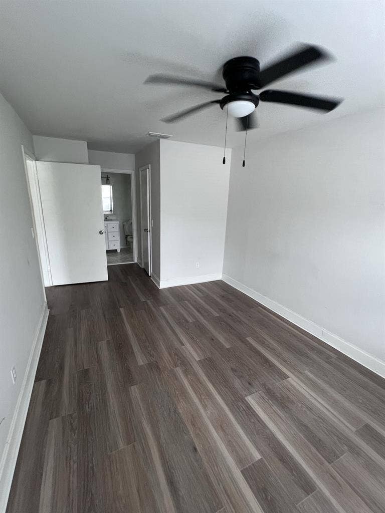 3 Bedroom (Free Wi-Fi) & No Deposit