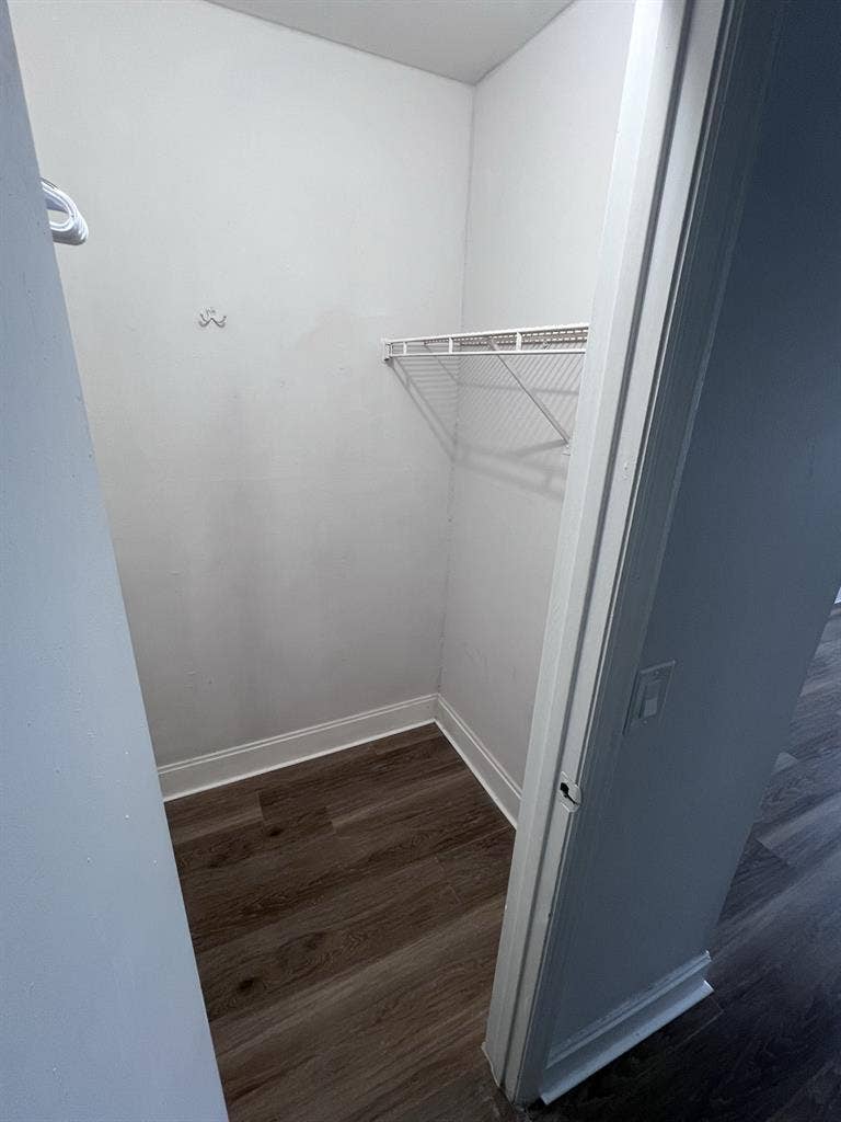 3 Bedroom (Free Wi-Fi) & No Deposit