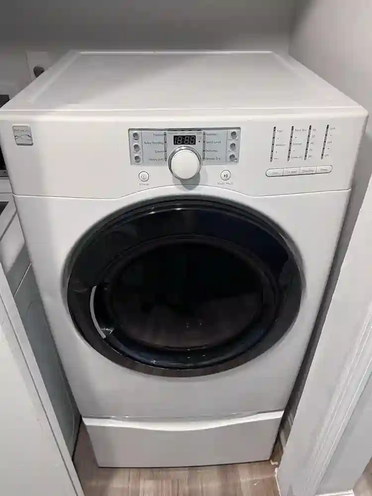 3 Bedroom (Free Wi-Fi) & No Deposit