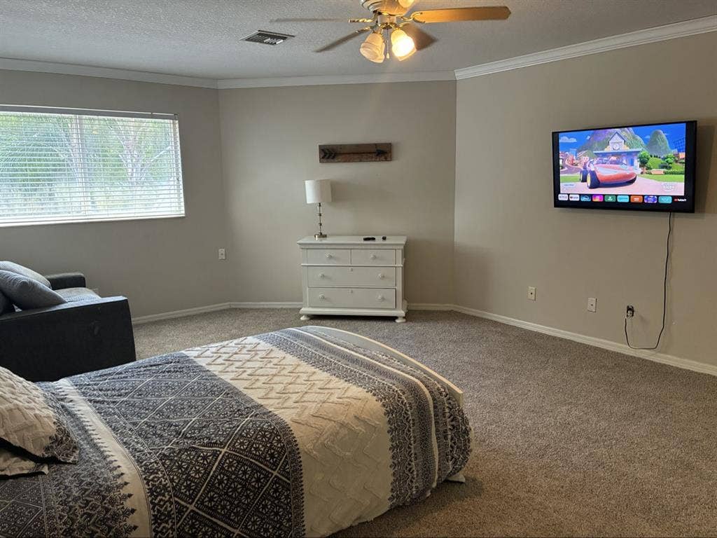 🏡 ROOM FOR RENT – WESTCHASE