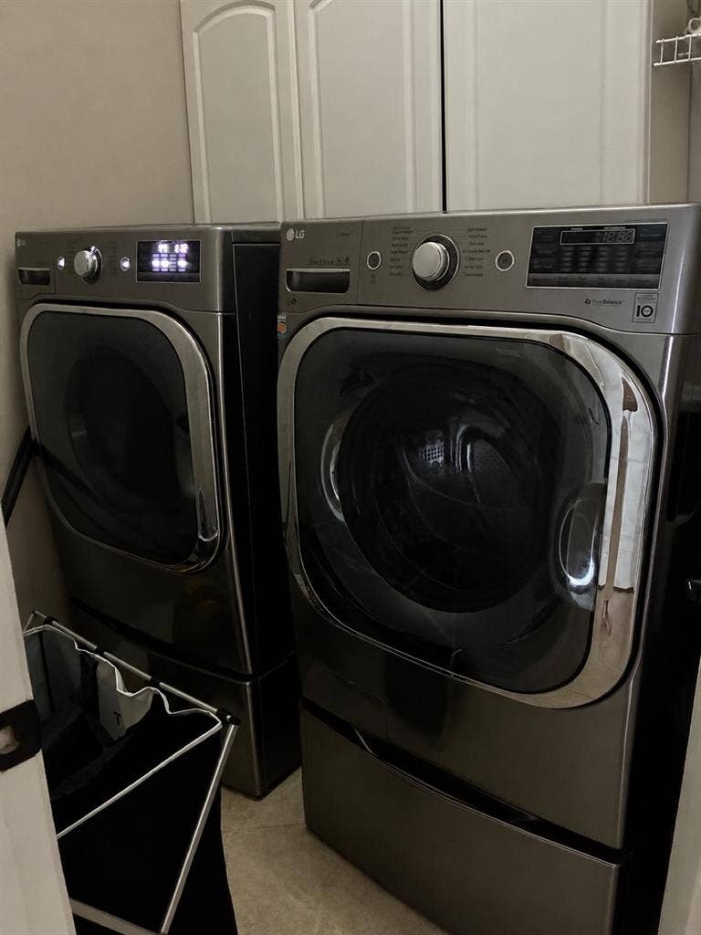 🏡 ROOM FOR RENT – WESTCHASE