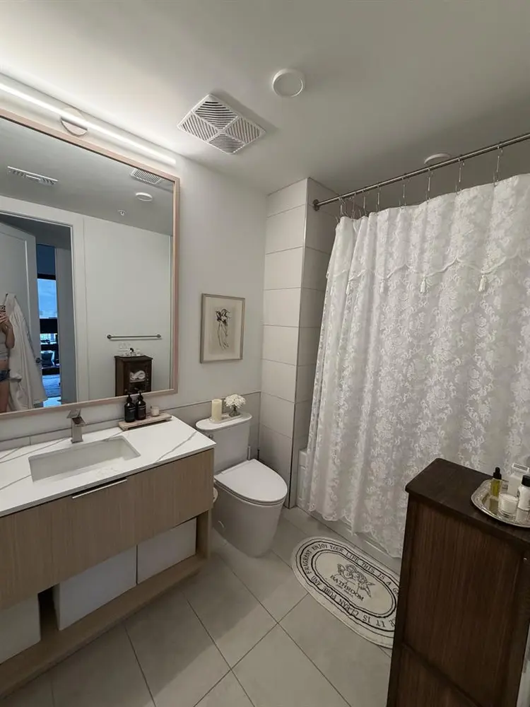 Furnished Luxury 2BR/2BA Sublease