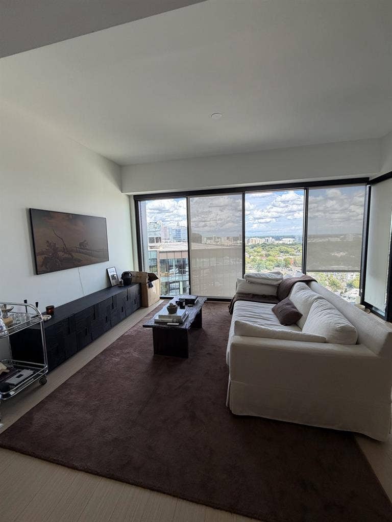 Furnished Luxury 2BR/2BA Sublease