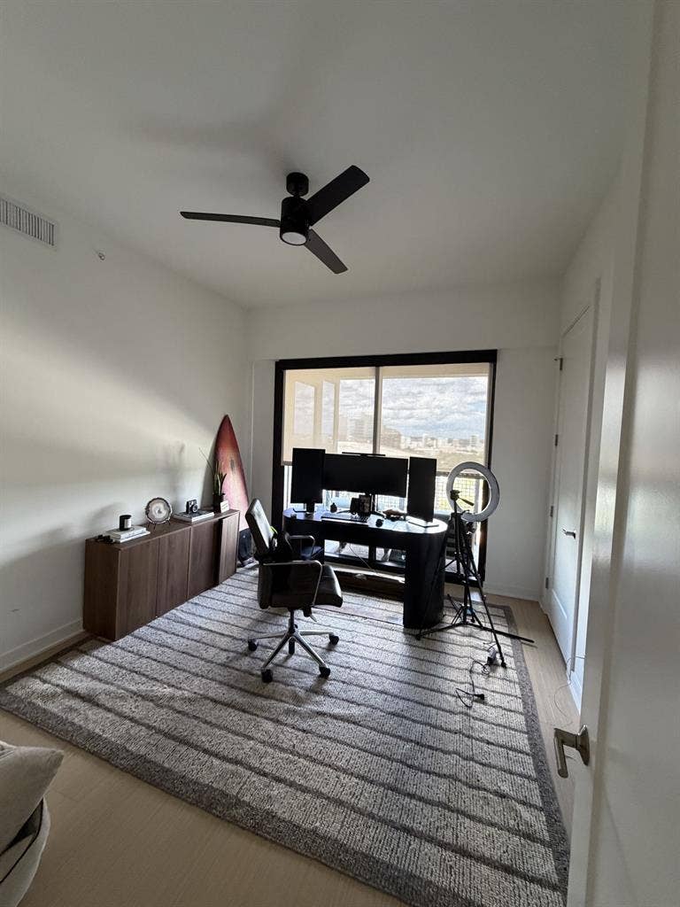 Furnished Luxury 2BR/2BA Sublease
