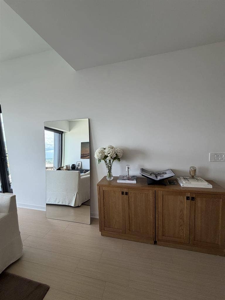 Furnished Luxury 2BR/2BA Sublease