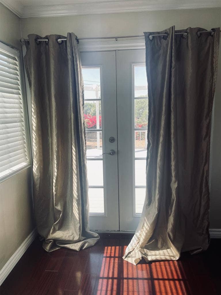 Master bedroom for rent
