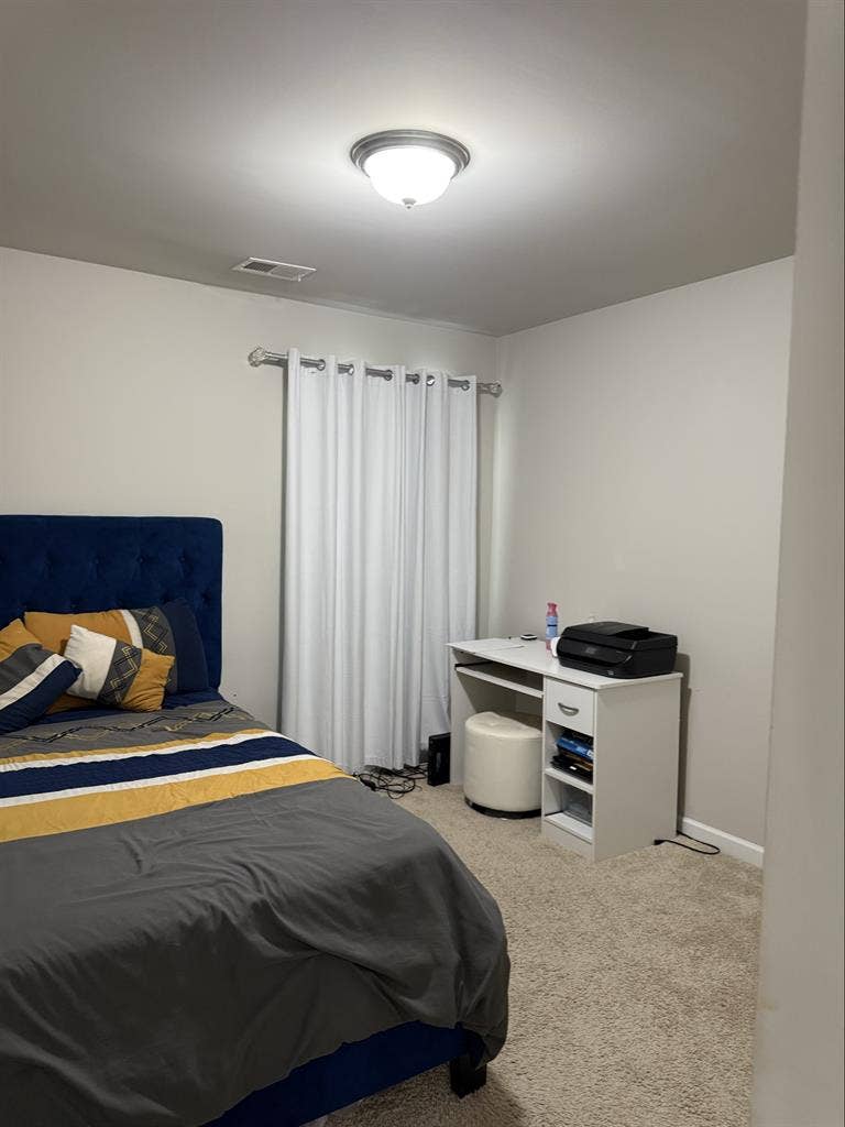 Private room for rent