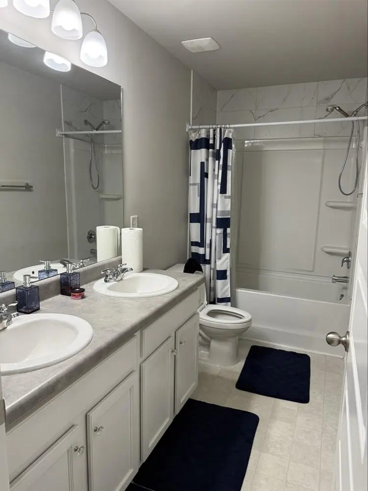 Private room for rent