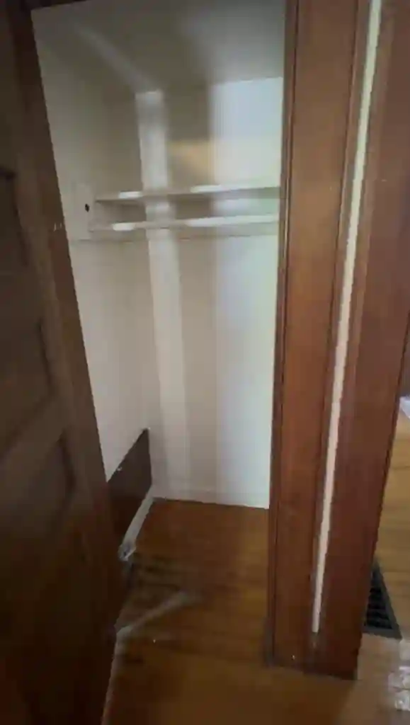 Spacious Private Room for Rent!