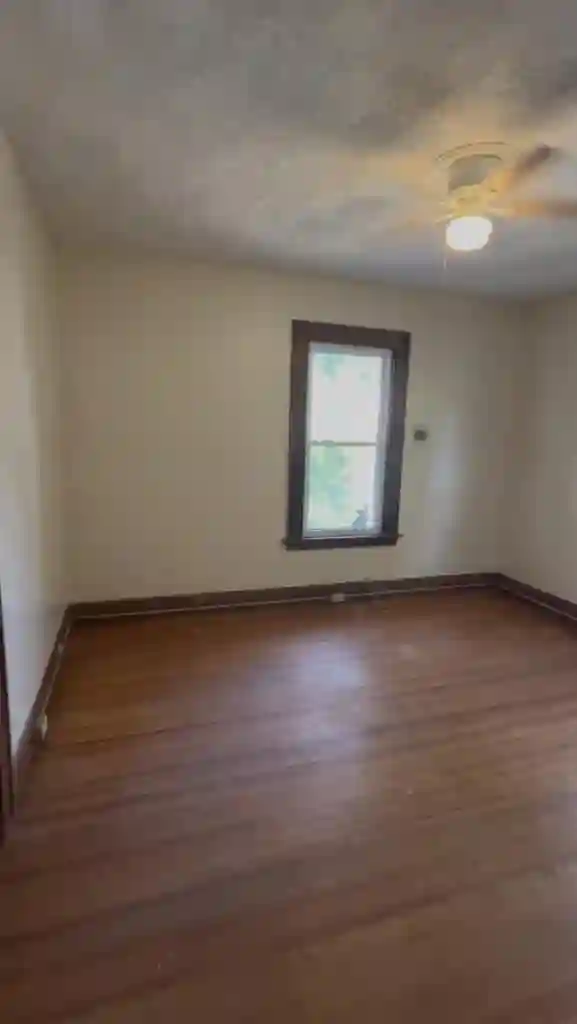 Spacious Private Room for Rent!