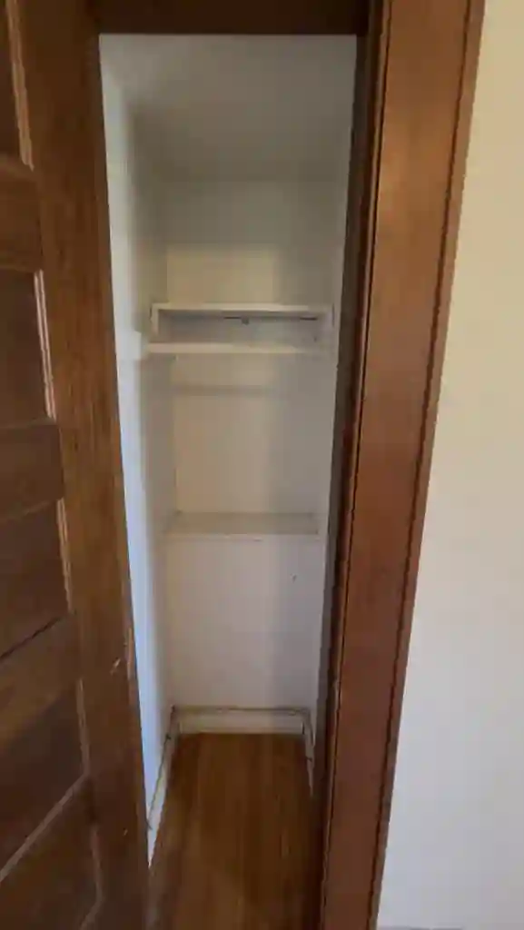 Spacious Private Room for Rent!