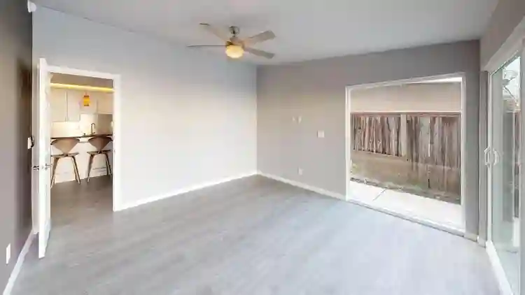 1 BR in East Palo Alto