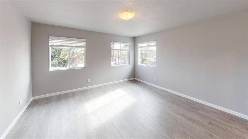 1 BR in East Palo Alto