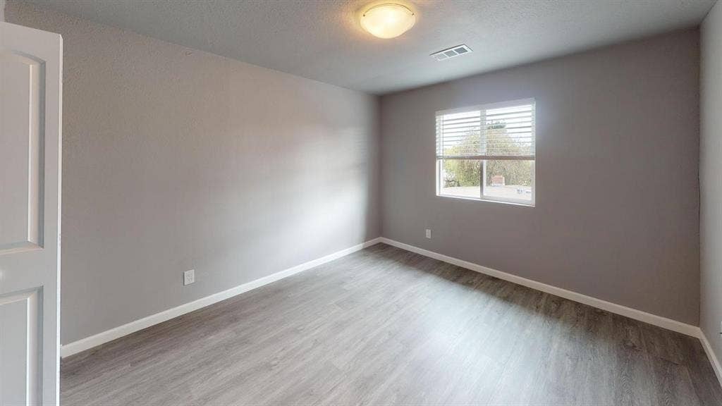 1 BR in East Palo Alto