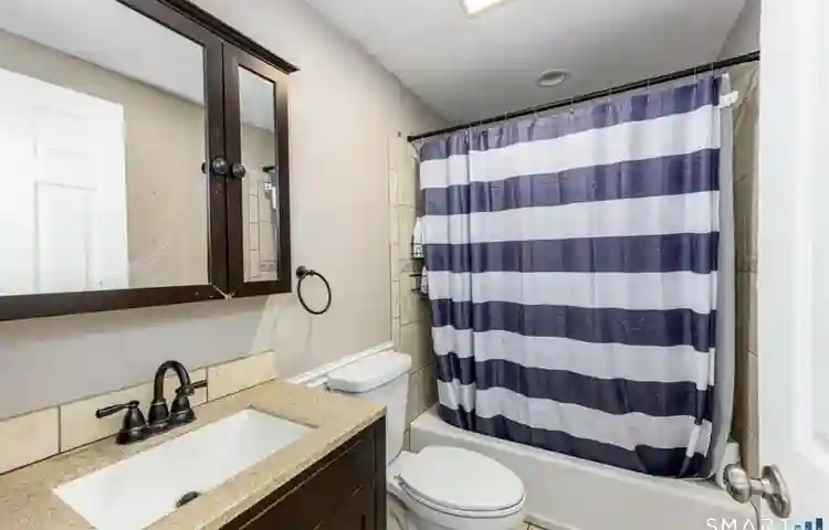Bedrooms for rent