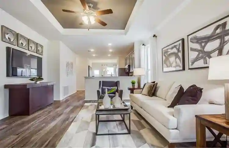 2 ROOMS + OFFICE FOR RENT SPRING