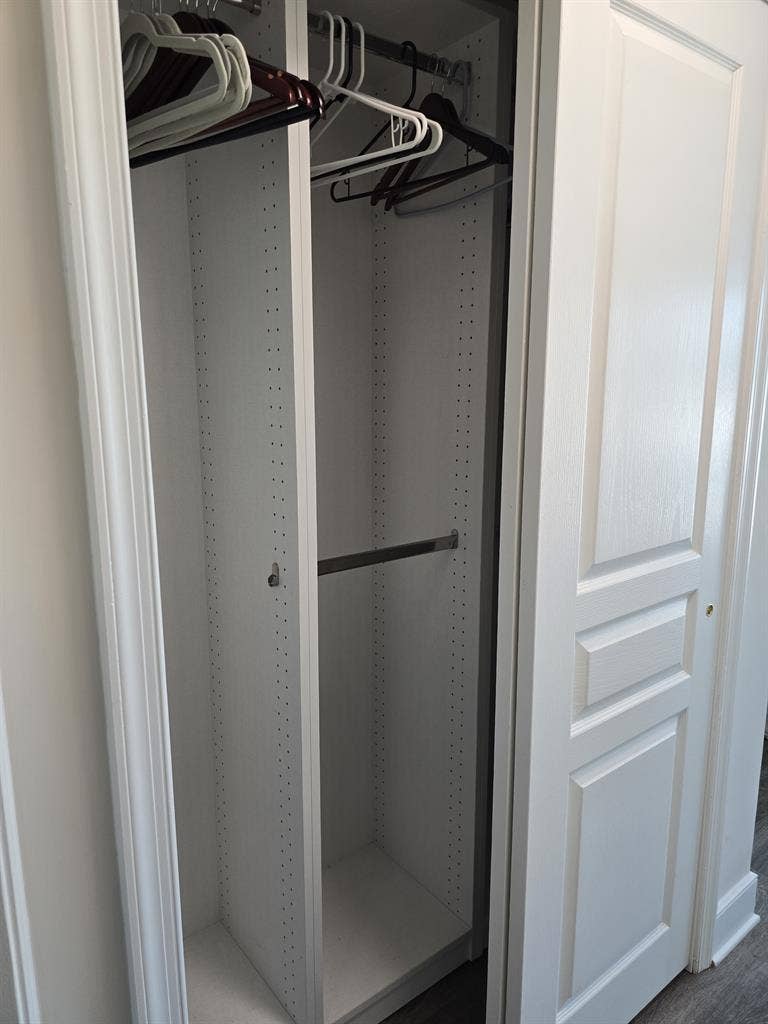 Great Room Available To Rent