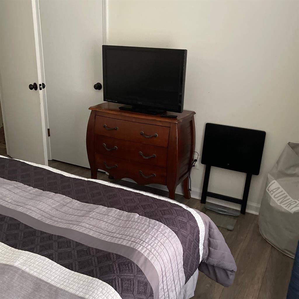 Furnished Room for RENT