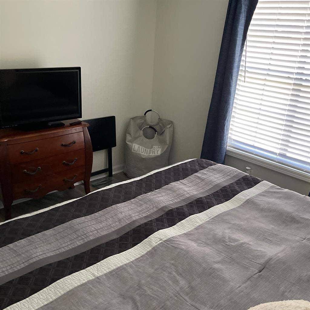 Furnished Room for RENT
