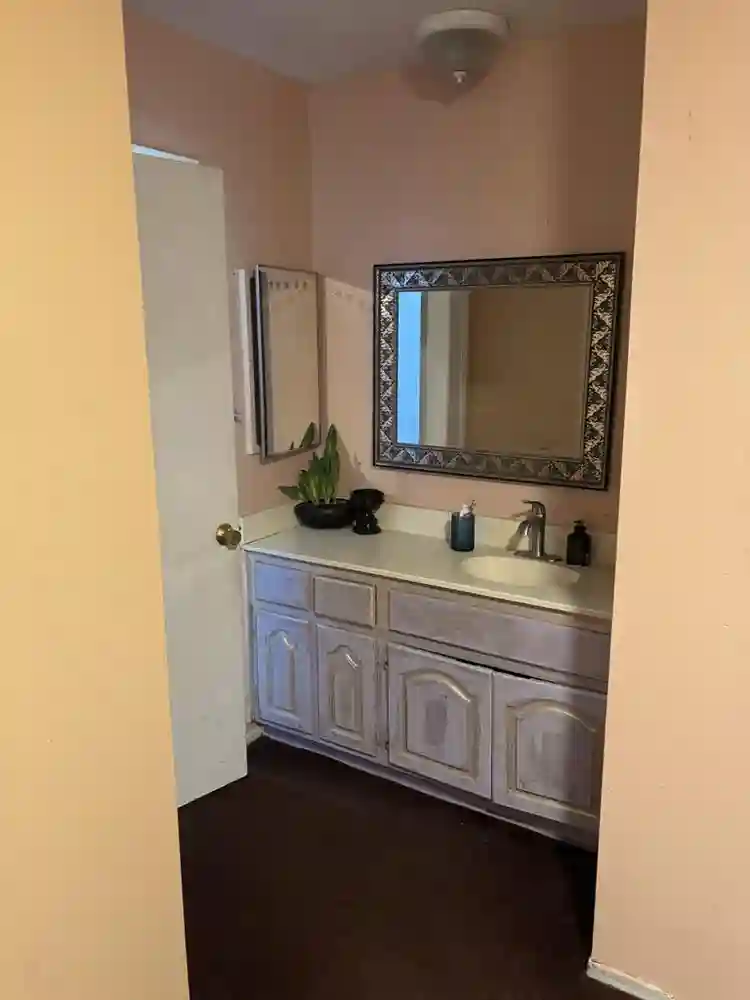 Room for rent with private bathroom
