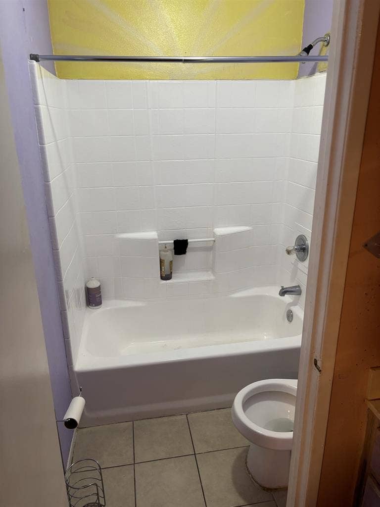 Room for rent with private bathroom