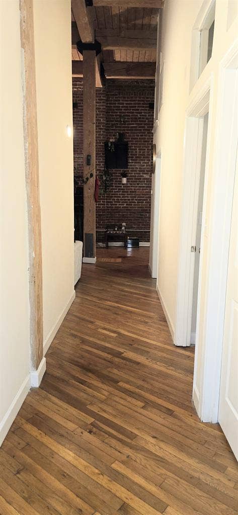Room for rent Oct 1st female tenant