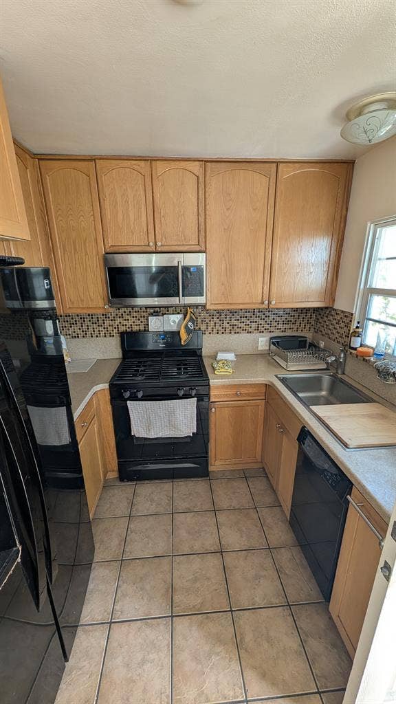 Bedroom W/ Parking Near SDSU