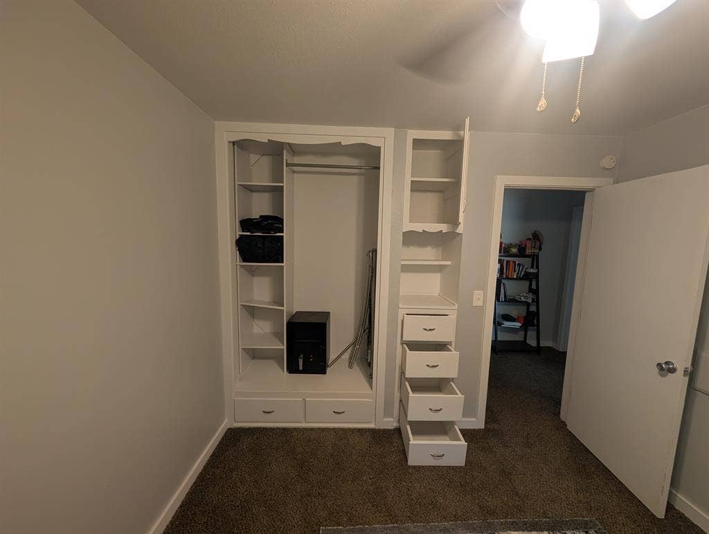 2 rooms in Midwest City.