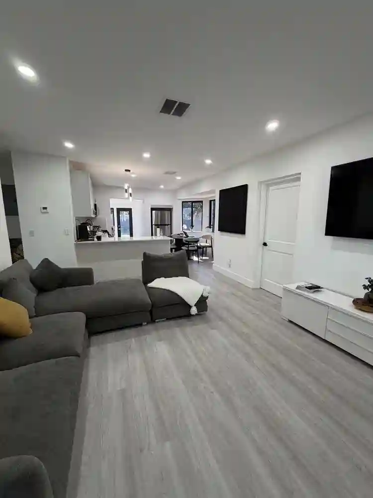 FURNISHED MASTER BEDROOM