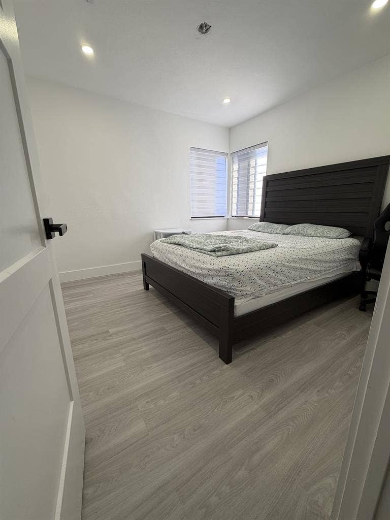 FURNISHED MASTER BEDROOM