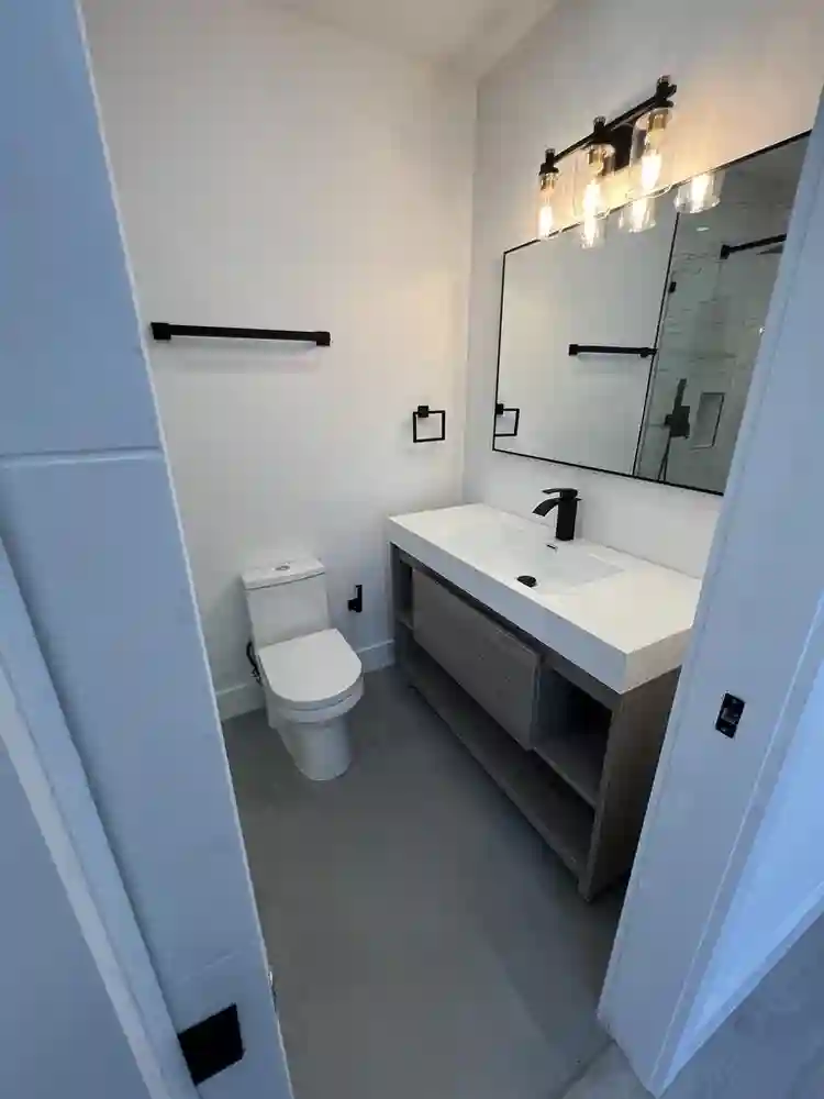 FURNISHED MASTER BEDROOM
