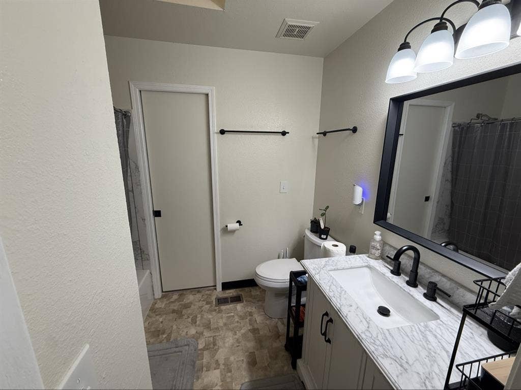 $900/mon Private bed + bath