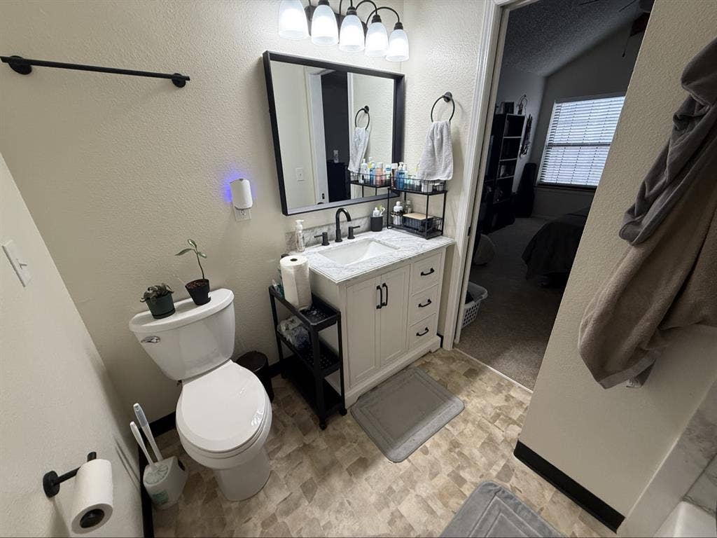 $900/mon Private bed + bath