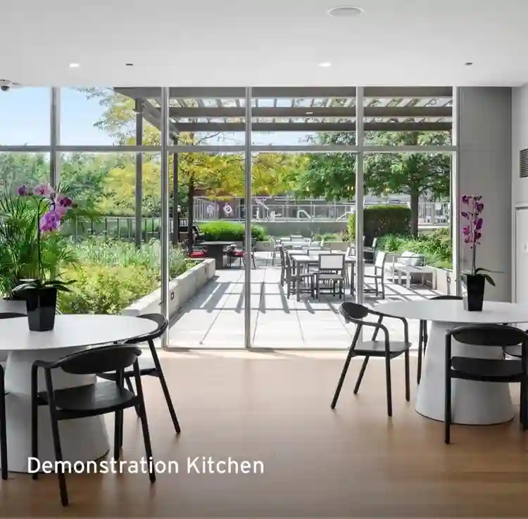 1 bed 1 bath sublet in Lakeview