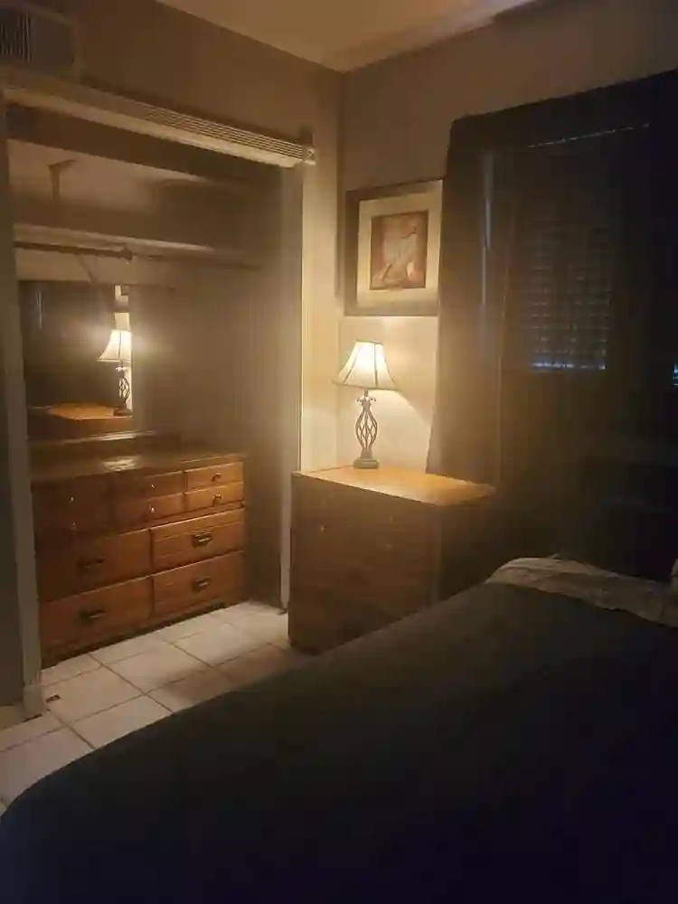 Cozy Private Room in Peaceful Home.