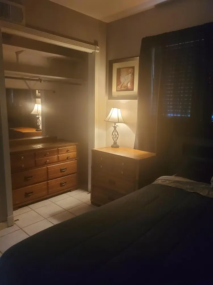 Cozy Private Room in Peaceful Home.