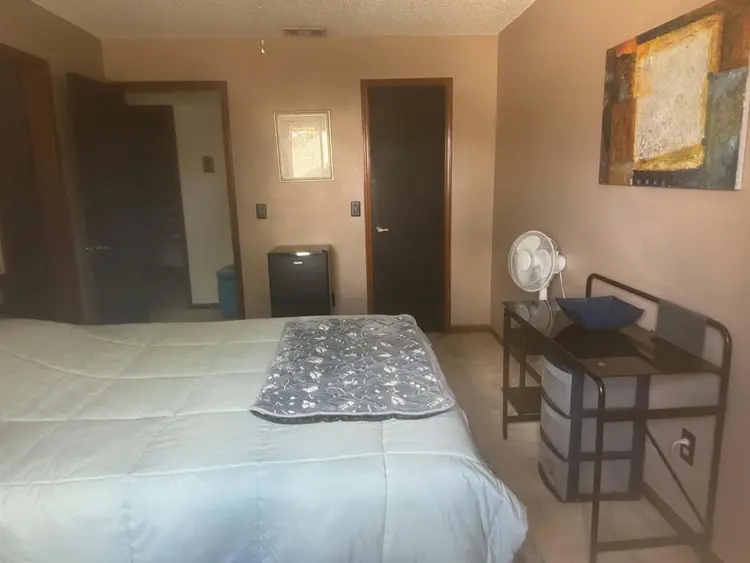 ROOM FOR RENT SOUTHSIDE/MANDARIN