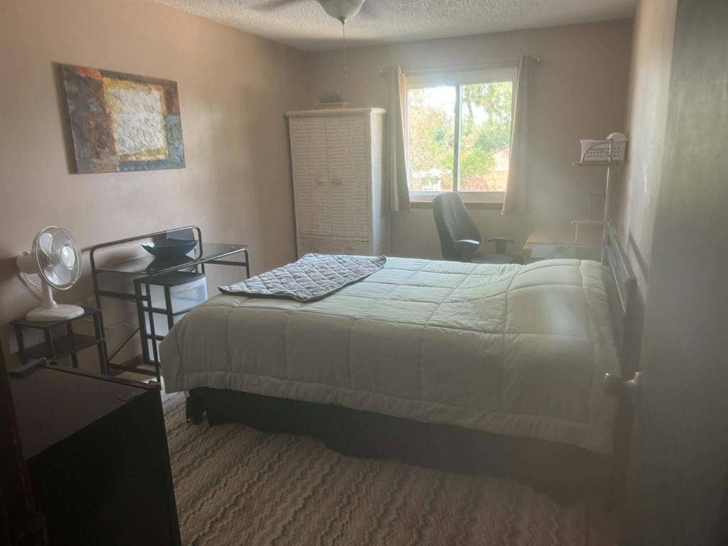 ROOM FOR RENT SOUTHSIDE/MANDARIN