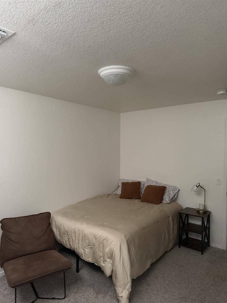 Bedroom for rent