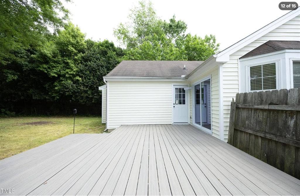 Master Bedroom and Bath near DT Ral