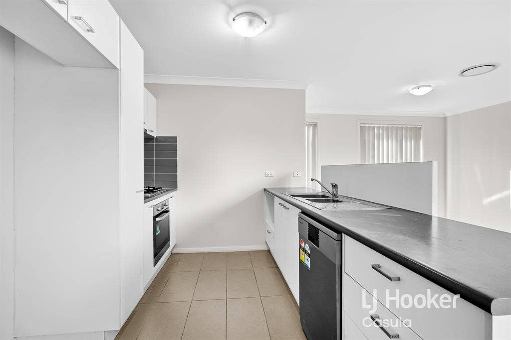 Private Room in Glenfield Estate