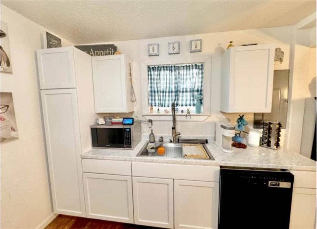Fully furnished all bills paid room