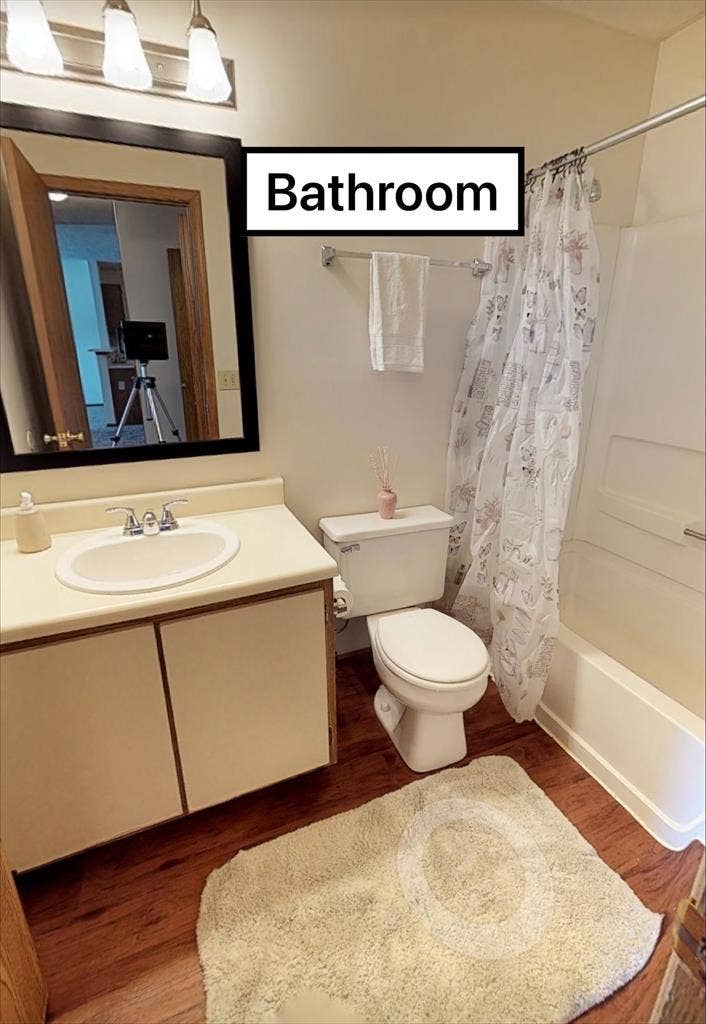 Roommate Wanted!