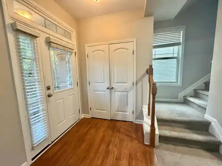 3-Bedroom Townhome with Pool View