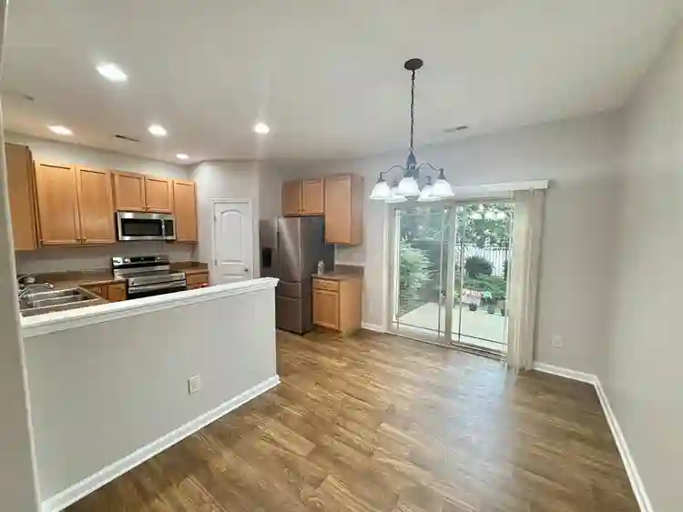 3-Bedroom Townhome with Pool View