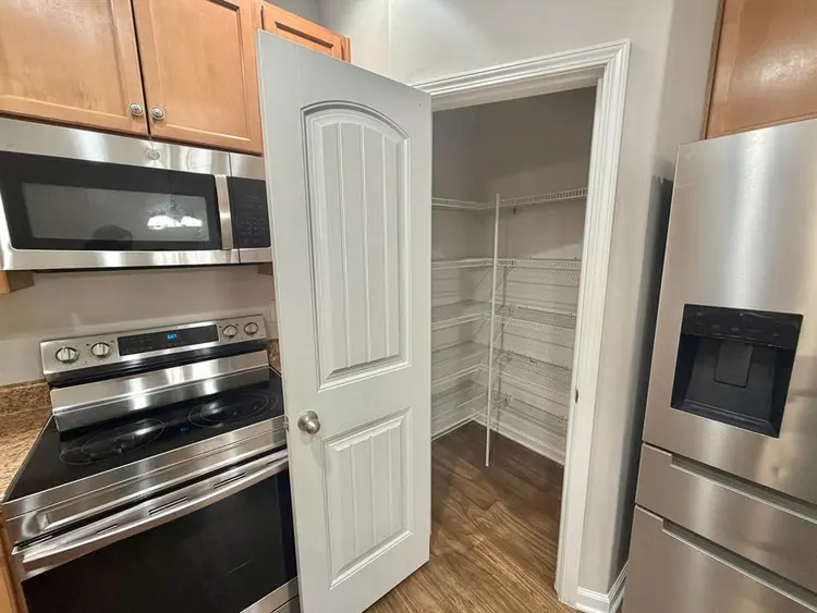 3-Bedroom Townhome with Pool View